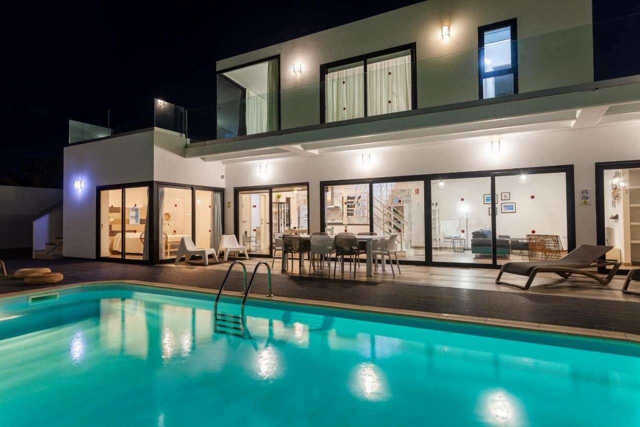 Villa Luxury Azul Private Pool And Bbq Corralejo By Holidays Home Exteriör bild